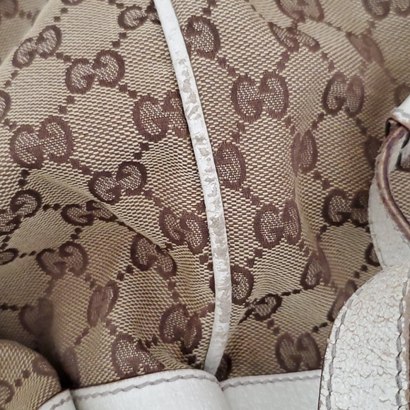 100% Authentic Gucci large tote. - Picture 7 of 12